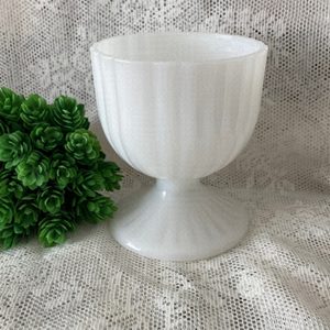 Ribbed White Milk Glass Urn Footed Pedestal Planter. Excellent Condition Vintage